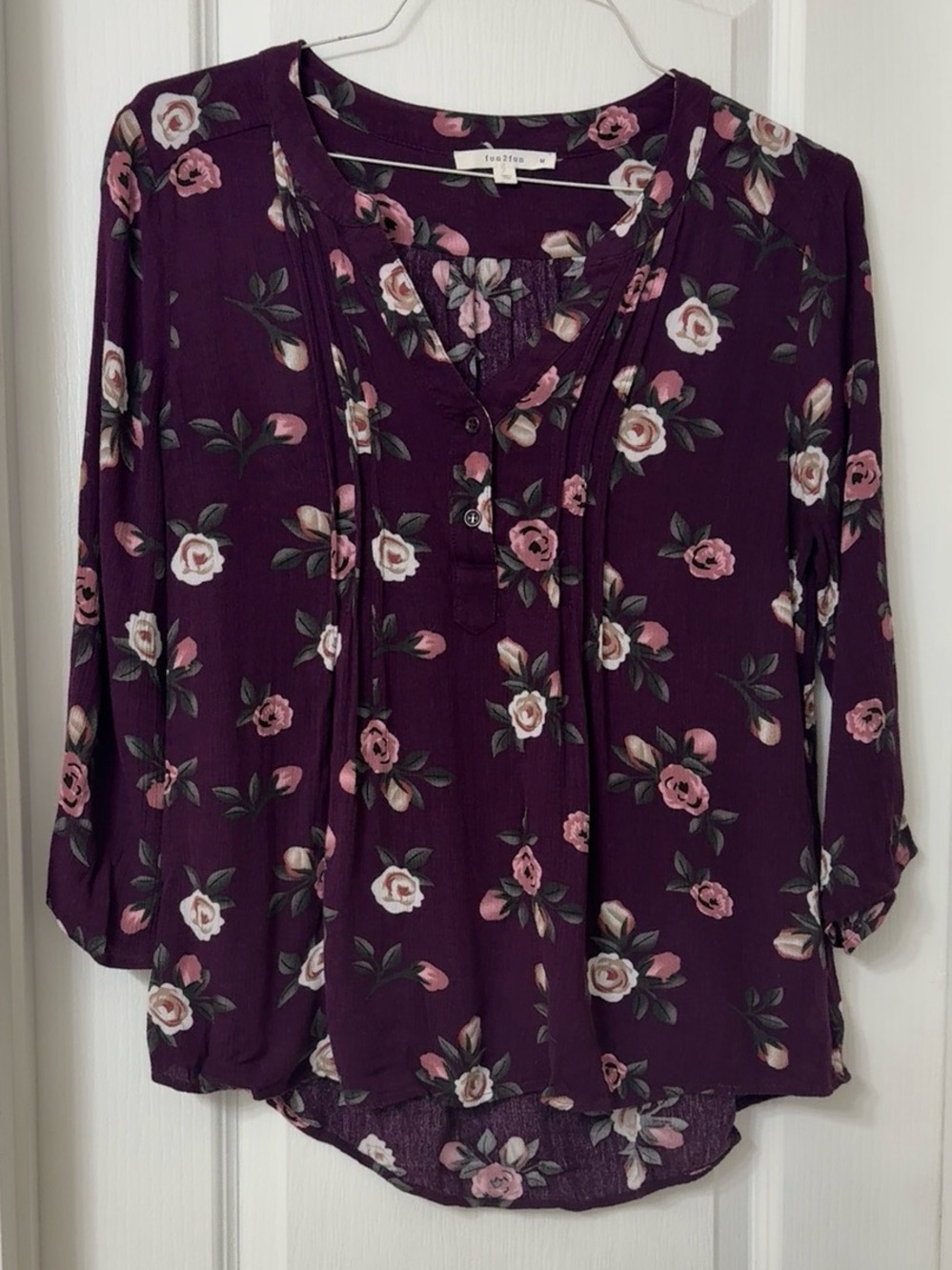 Fun2fun Dark Purple Boho Floral Blouse 3/4 sleeves Button Vneck Pleated Size M